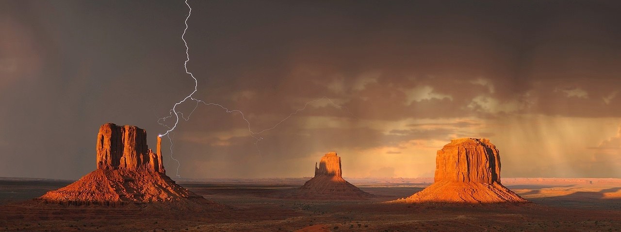 Sari Hands PLC banner